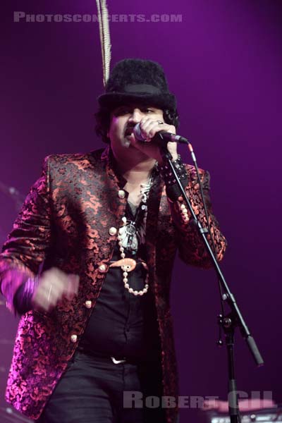 KING KHAN AND THE SHRINES - 2011-04-24 - PARIS - La Machine (du Moulin Rouge) - 
